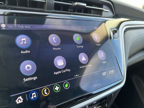 Used 2022 Chevrolet Bolt EUV LT w/ Convenience Package image 14