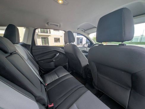 Used 2016 Ford Escape SE w/ Equipment Group 201A FWD image 22