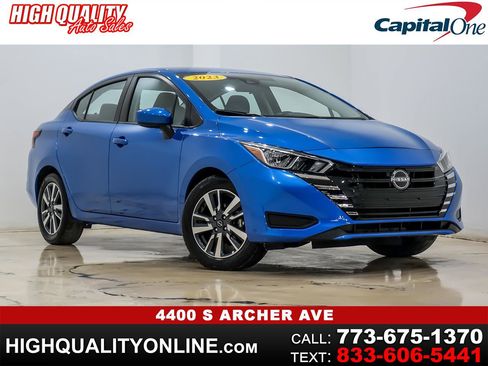 Used 2023 Nissan Versa SV image 1