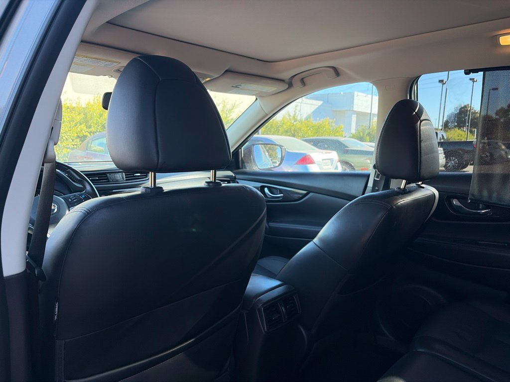 Used 2018 Nissan Rogue SL w/ Premium Package FWD image 7