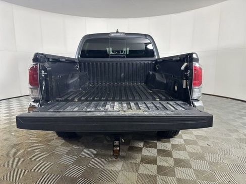 Used 2023 Toyota Tacoma TRD Off-Road image 7