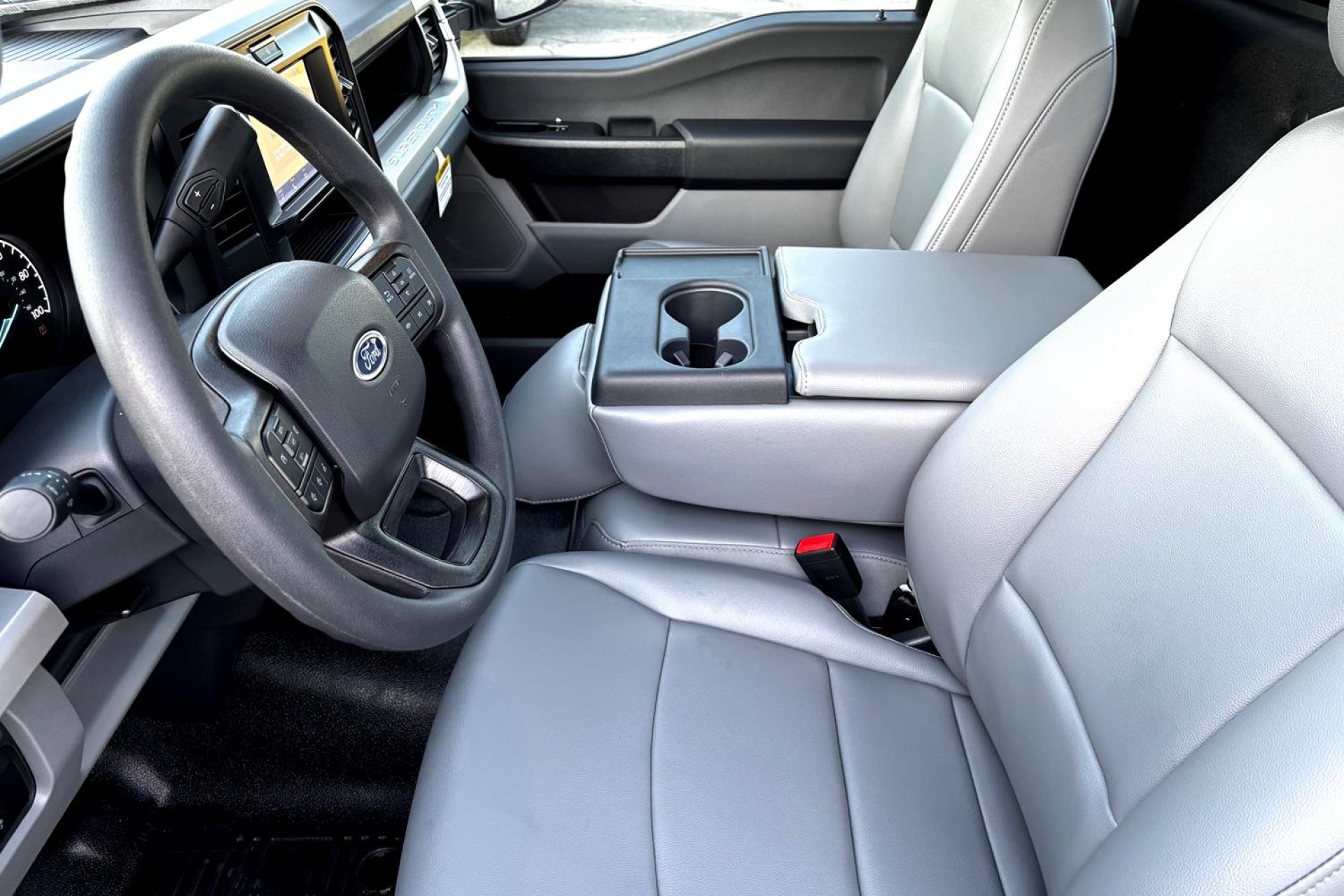 New 2025 Ford F250 XL w/ XL Driver Assist Package RWD image 12