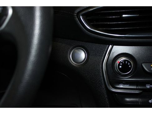 Used 2020 Hyundai Santa Fe SEL image 29