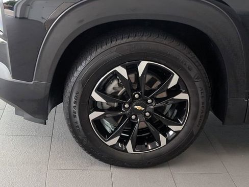 Used 2023 Chevrolet TrailBlazer LT FWD image 4