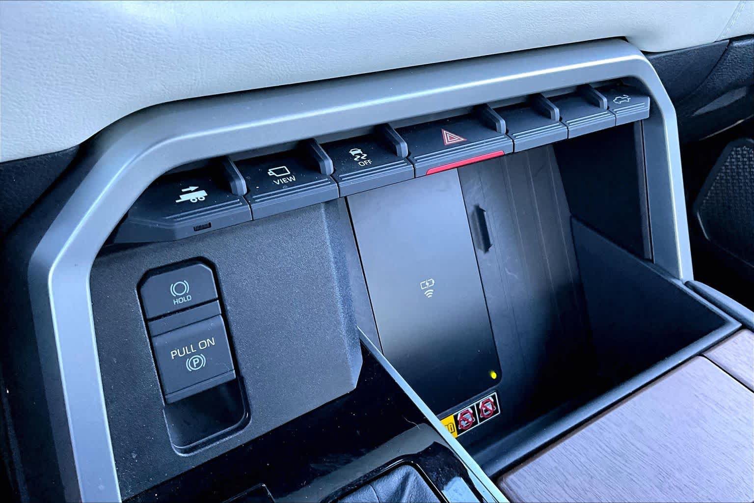 Certified 2025 Toyota Tundra Capstone AWD/4WD image 33