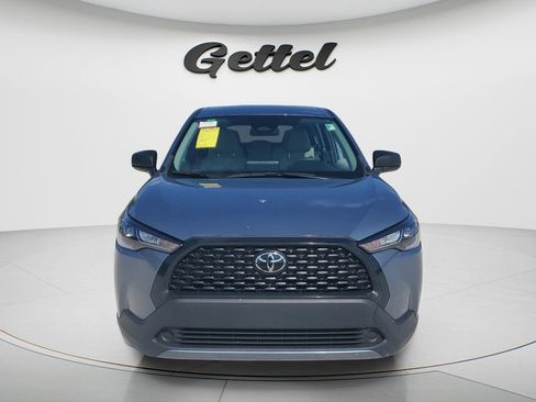 Used 2023 Toyota Corolla Cross L AWD/4WD image 2
