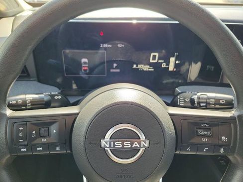 Certified 2025 Nissan Kicks SV image 24