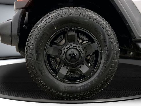 Used 2018 Jeep Wrangler Unlimited Sport AWD/4WD image 33