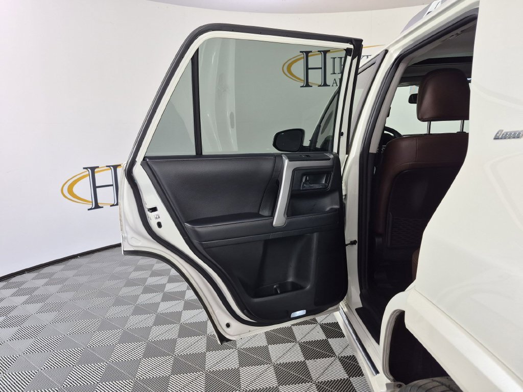 Used 2023 Toyota 4Runner Limited AWD/4WD image 30