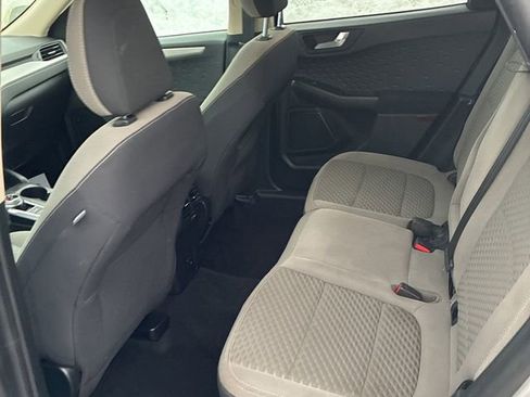 Used 2020 Ford Escape SE image 7