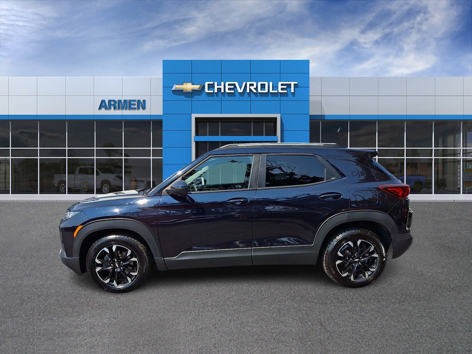 Certified 2021 Chevrolet TrailBlazer LT w/ Convenience Package FWD image 8