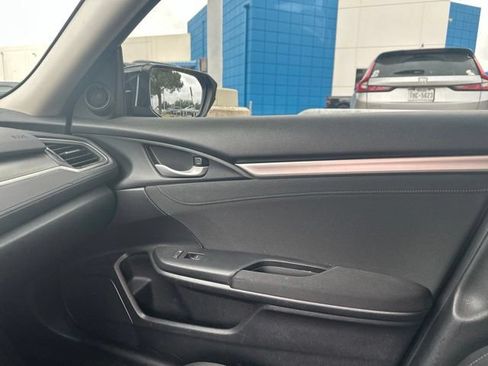 Used 2017 Honda Civic EX image 11