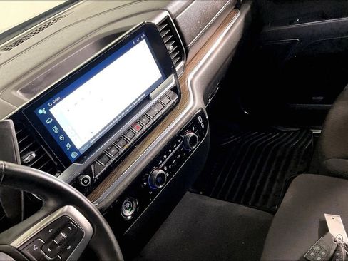 Used 2024 Chevrolet Silverado 1500 LT image 19