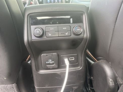 Used 2023 GMC Acadia AT4 w/ Technology Package image 31