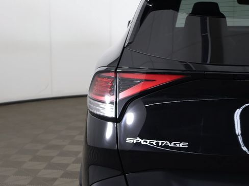 Used 2023 Kia Sportage X-Line w/ X-Line Premium Package AWD/4WD image 16