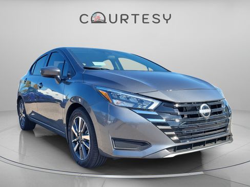 Used 2025 Nissan Versa SV w/ Trunk Package FWD image 7
