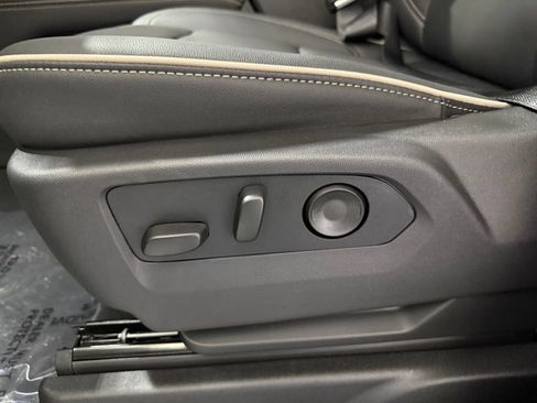 New 2026 GMC Yukon Elevation w/ LPO, Floor Liner Package AWD/4WD image 5