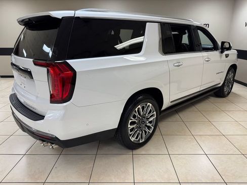Used 2024 GMC Yukon XL Denali Ultimate AWD/4WD image 6