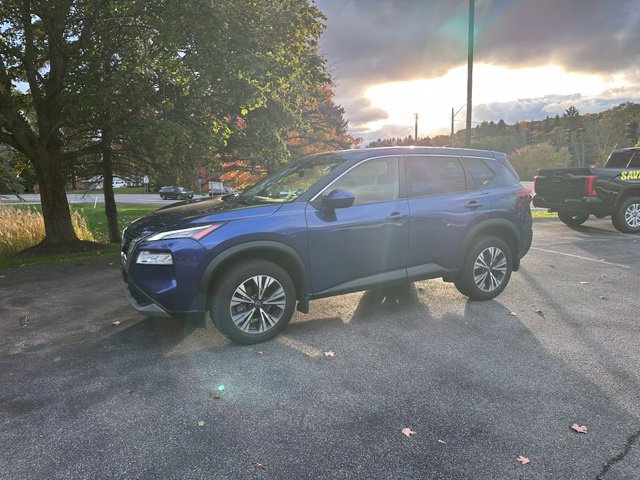 Used 2023 Nissan Rogue SV AWD/4WD image 7