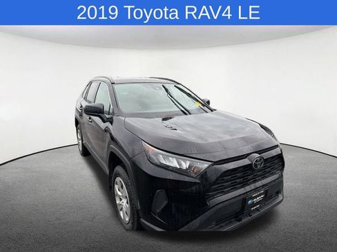 Used 2019 Toyota RAV4 LE w/ All Weather Liner Package AWD/4WD image 11