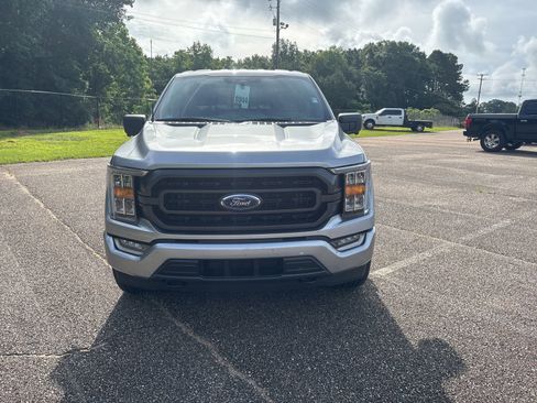 Used 2022 Ford F150 XLT w/ Equipment Group 302A High AWD/4WD image 2