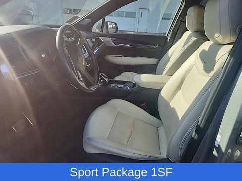 Used 2023 Cadillac XT6 Sport image 13