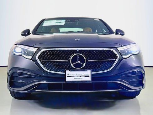 New 2026 Mercedes-Benz E 350 4MATIC Sedan image 25