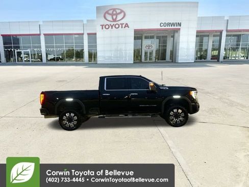 Used 2024 GMC Sierra 2500 Denali w/ Denali Reserve Package image 9