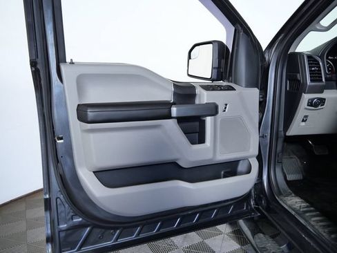 Certified 2018 Ford F150 XLT AWD/4WD image 17