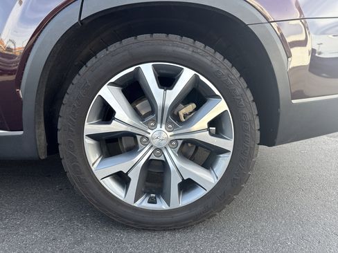 Used 2020 Hyundai Palisade SEL w/ Premium Package image 3