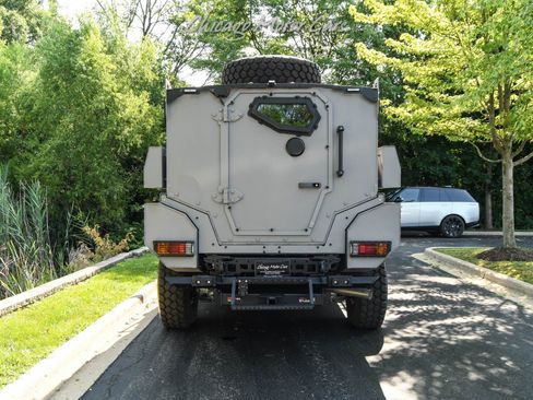 Used 2024 Ford F550 4x4 Regular Cab Super Duty image 4