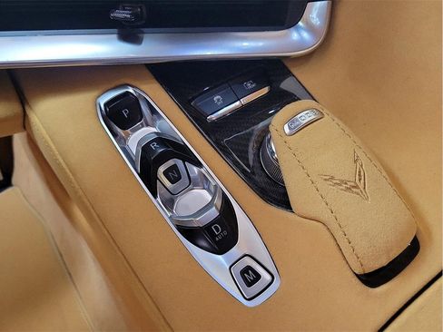 New 2025 Chevrolet Corvette E-Ray image 23