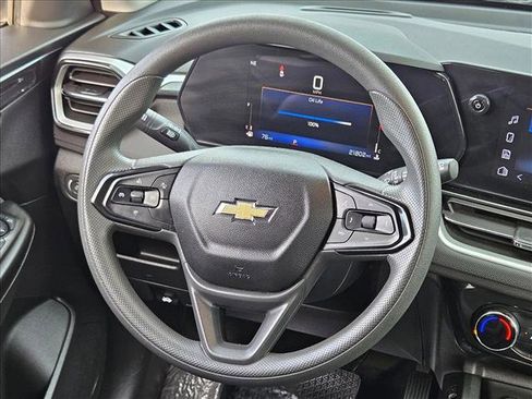 Used 2025 Chevrolet TrailBlazer LT image 11