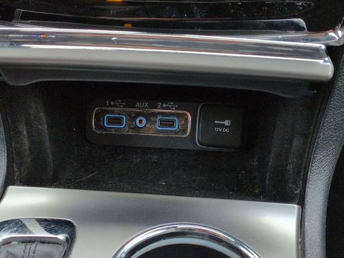 Used 2019 Jeep Grand Cherokee Altitude image 33