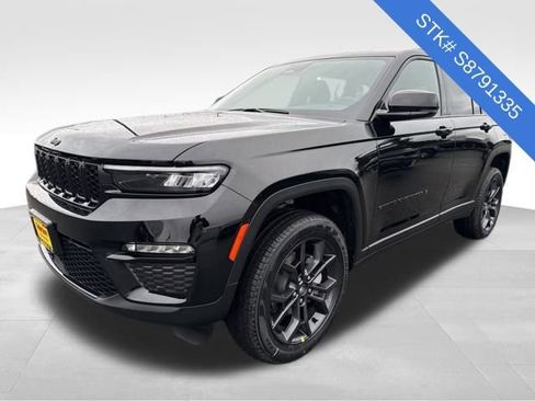 New 2025 Jeep Grand Cherokee Limited image 3