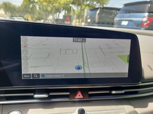 Used 2024 Hyundai Elantra SEL FWD image 22