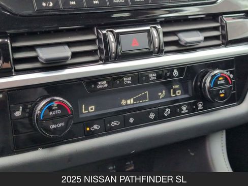 Certified 2025 Nissan Pathfinder SL w/ SL Premium Package FWD image 24