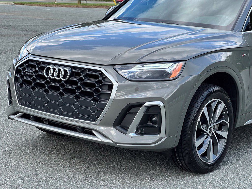 Used 2024 Audi Q5 2.0T Premium AWD/4WD image 33