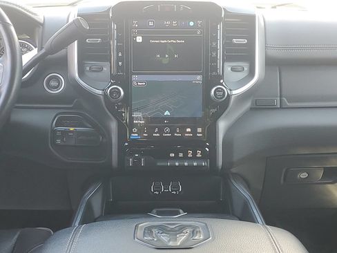 Used 2023 RAM 2500 Laramie AWD/4WD image 18