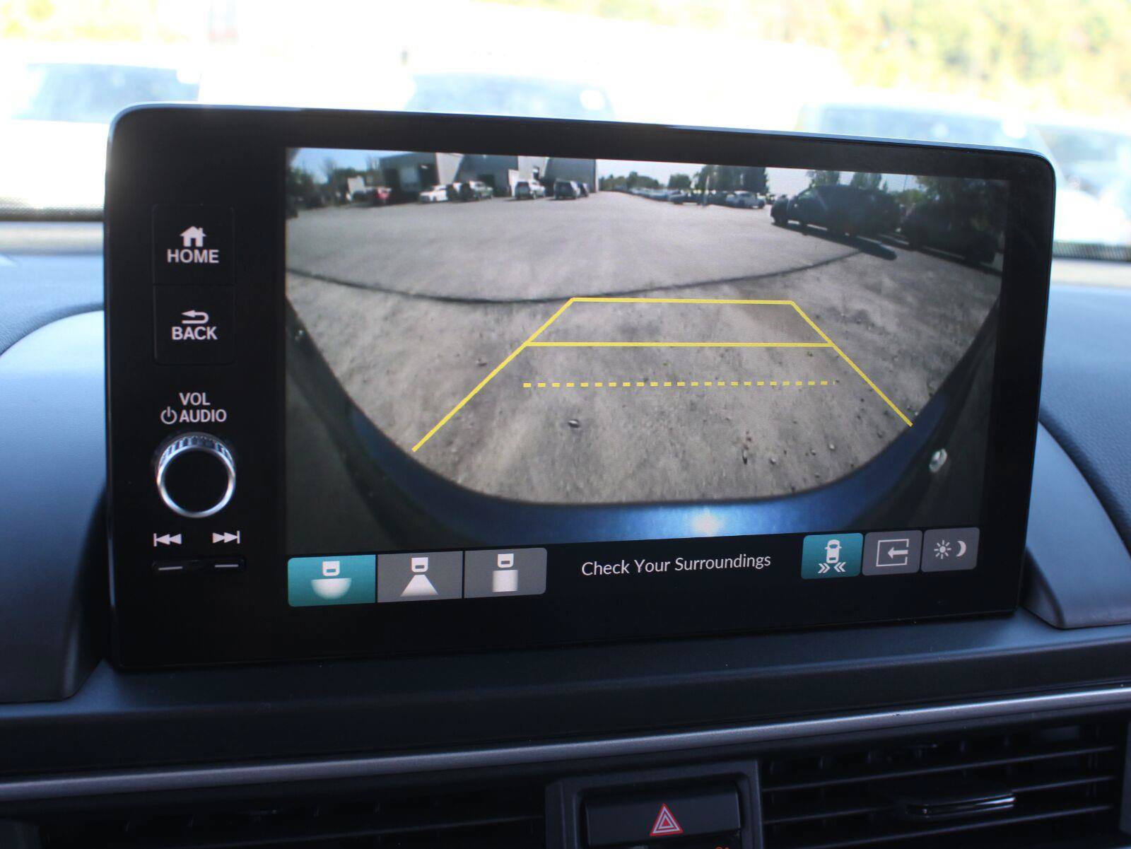 Certified 2024 Honda Pilot Touring image 14