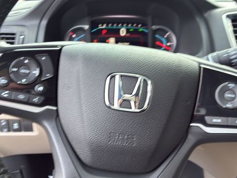 Used 2021 Honda Pilot Touring image 12