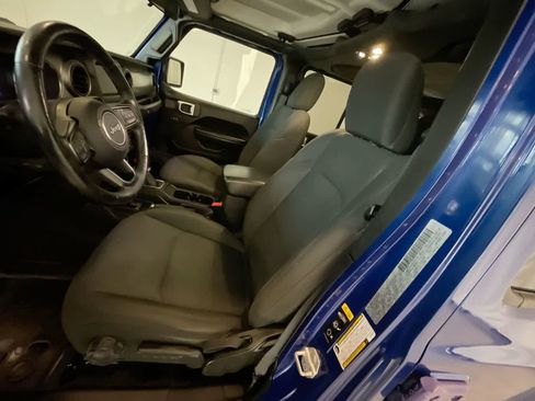 Used 2020 Jeep Wrangler Unlimited Sport image 11