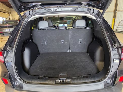 Used 2025 Ford Escape Platinum AWD/4WD image 8