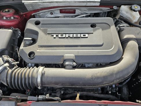 Used 2019 Cadillac XT4 Premium Luxury image 33