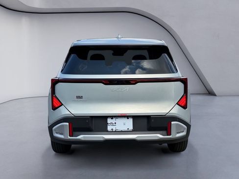 New 2027 Kia Seltos LX FWD image 4