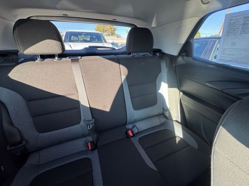 Used 2025 Chevrolet TrailBlazer LT image 35