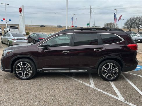 Used 2025 Subaru Ascent Touring image 9