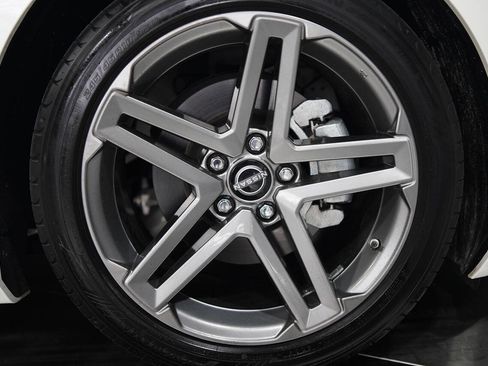 Used 2025 Nissan Z Sport w/ Floor Mat Package RWD image 57