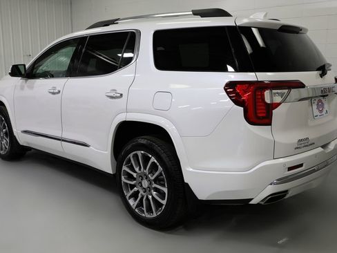 Used 2023 GMC Acadia Denali w/ Denali Ultimate Package AWD/4WD image 18