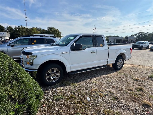 Used 2017 Ford F150 XLT w/ Equipment Group 301A Mid RWD image 5